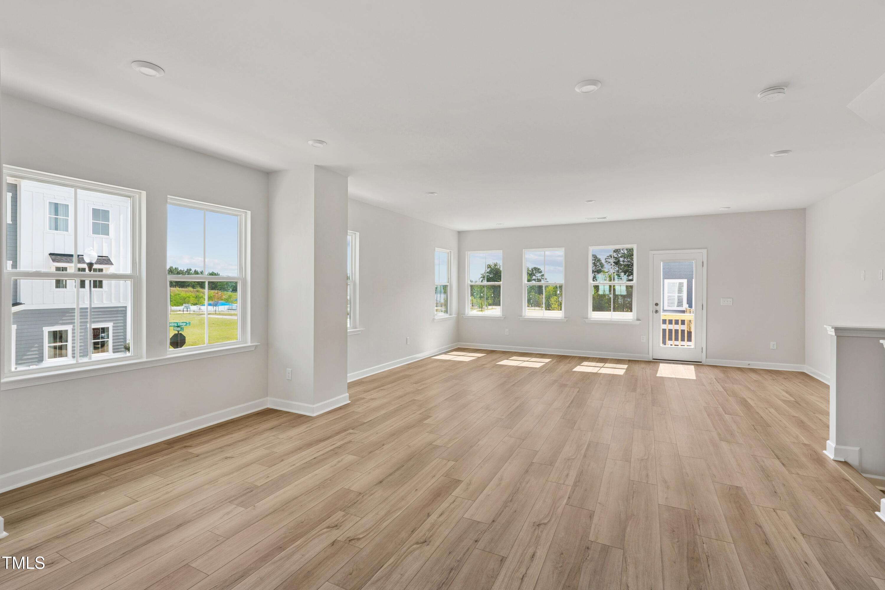 800 Hillfarm Drive