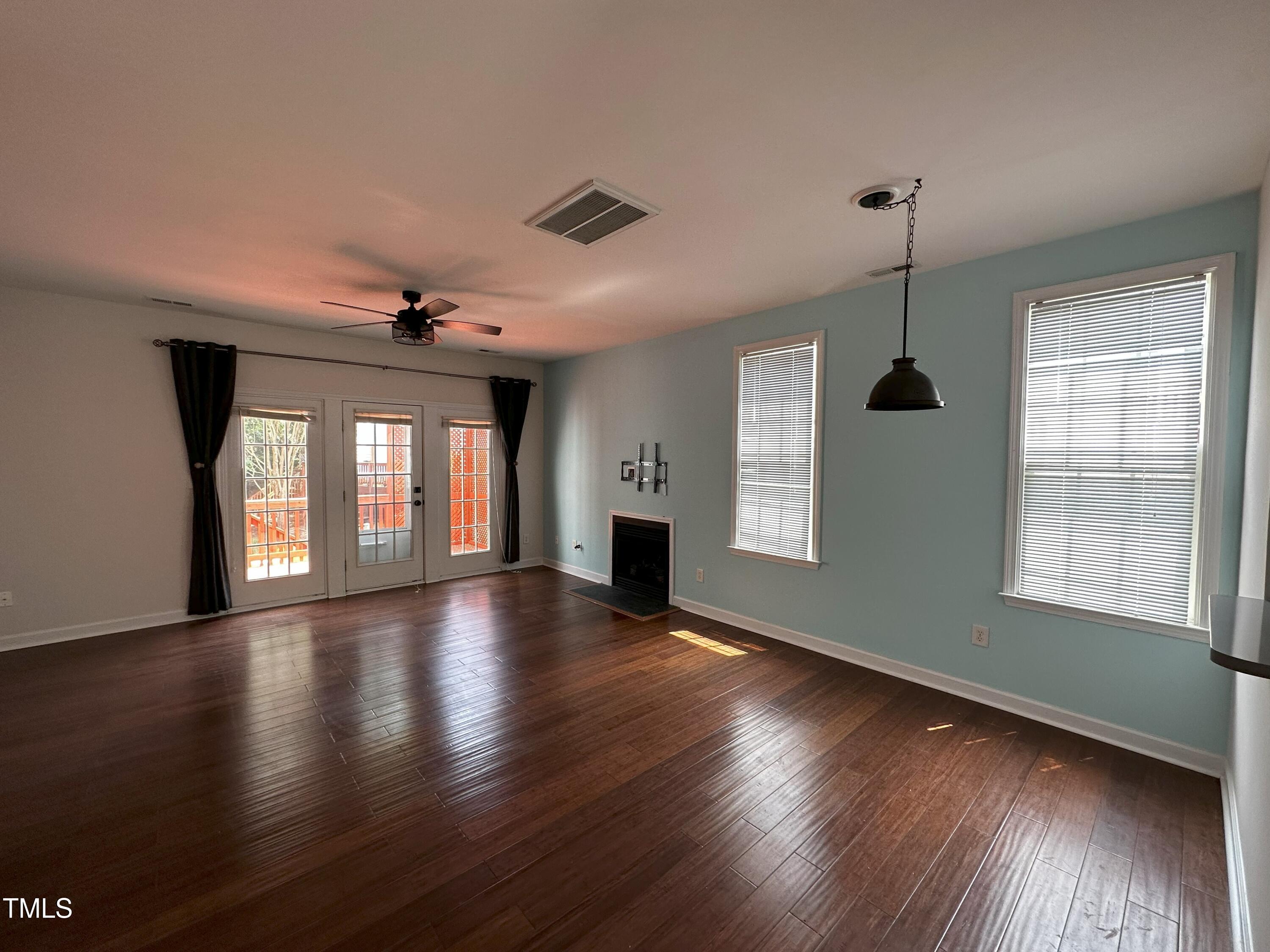 2271 Trailwood Valley Circle