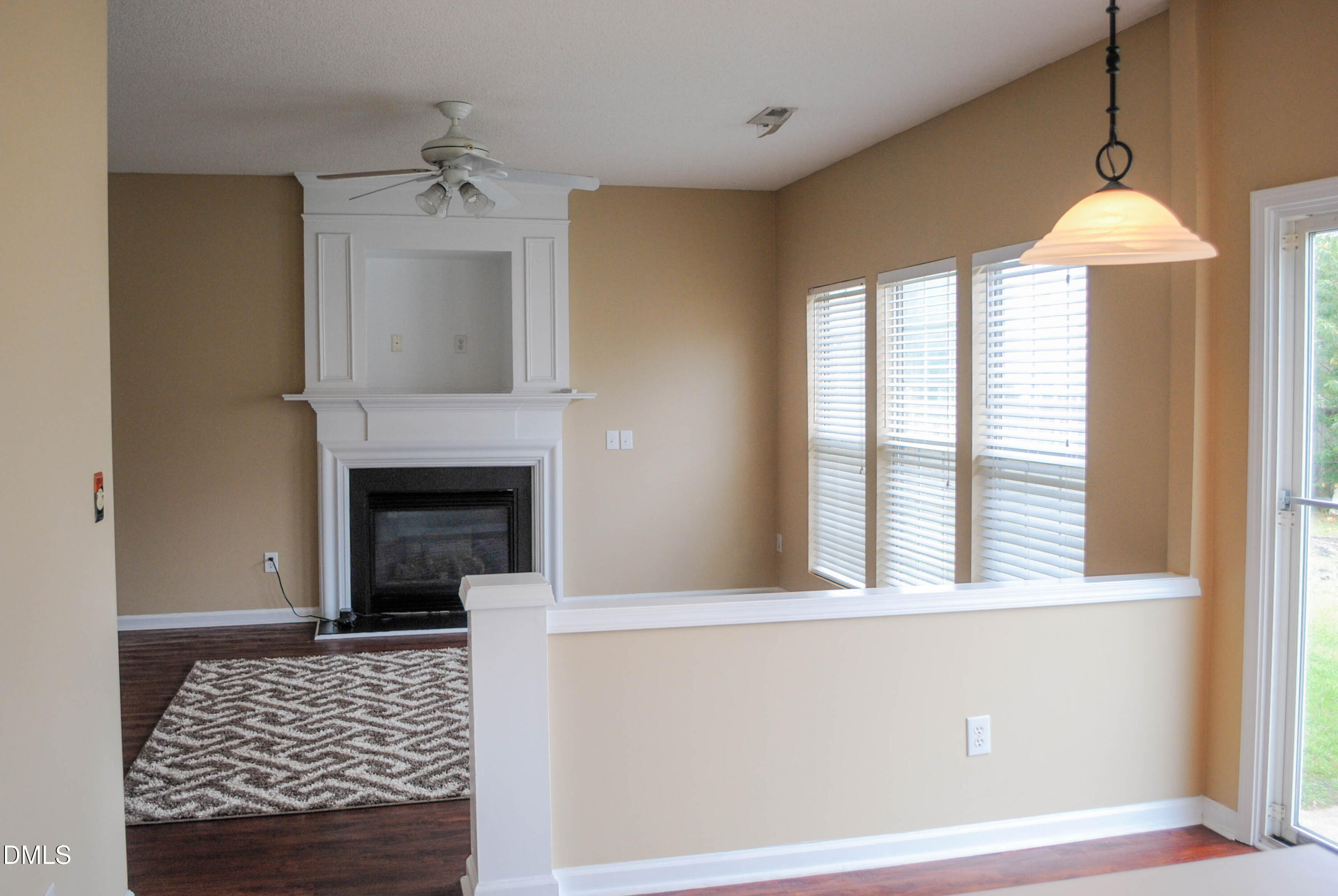 101 N Honey Springs Avenue