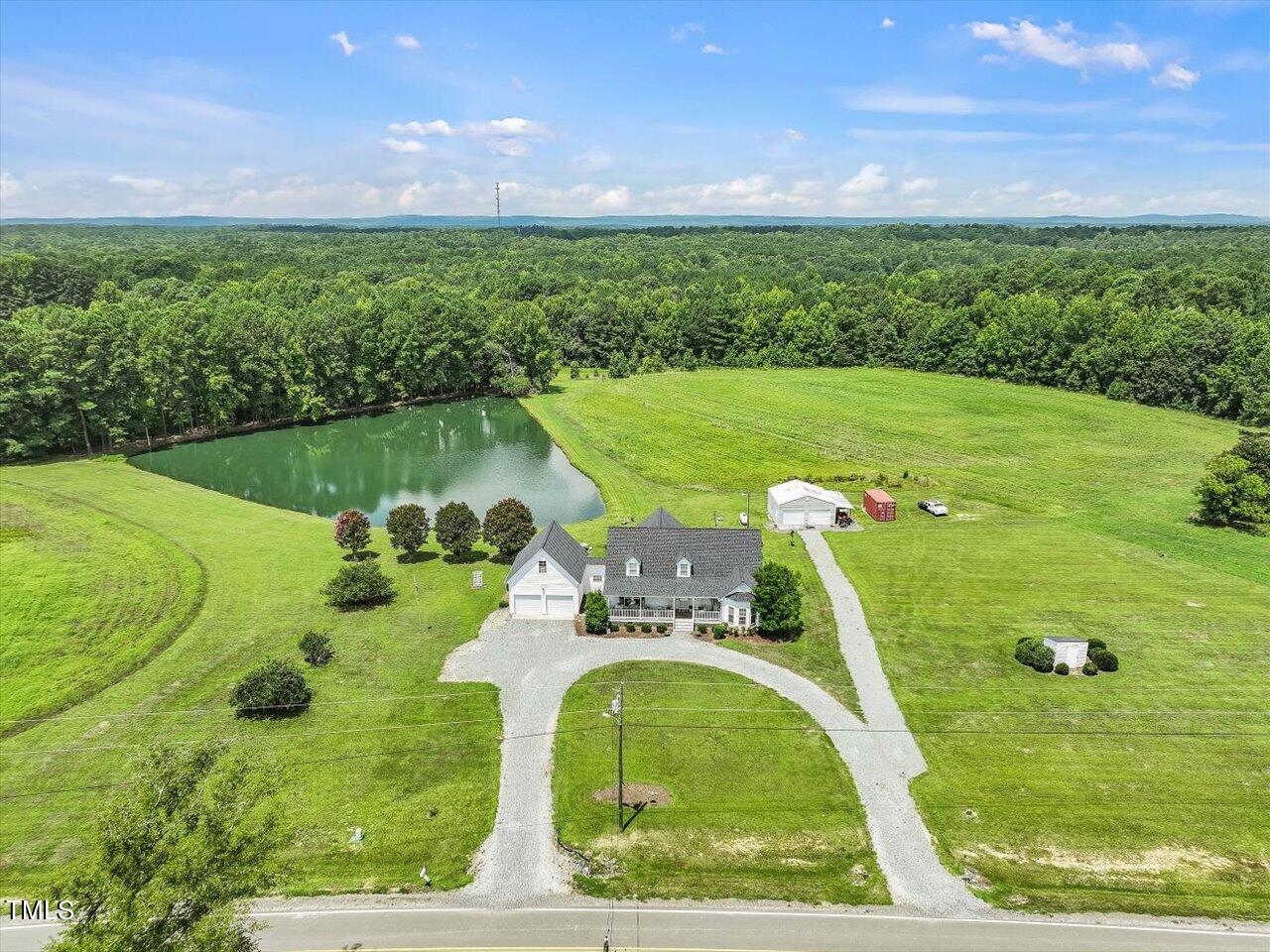 View Apex, NC 27502 house