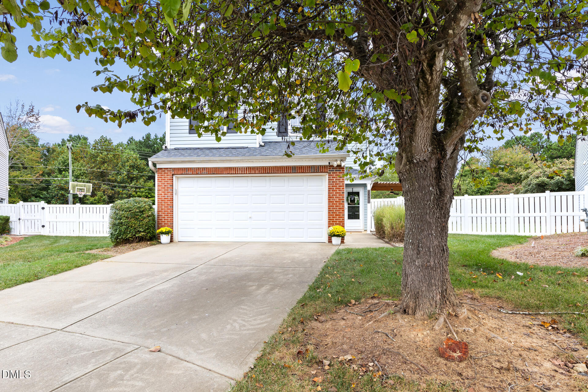 Raleigh, North Carolina 27613, United States, 3 Bedrooms Bedrooms, ,3 BathroomsBathrooms,Residential,Active,211529