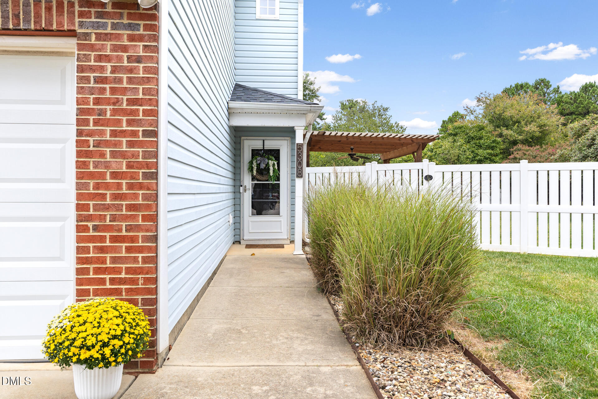 Raleigh, North Carolina 27613, United States, 3 Bedrooms Bedrooms, ,3 BathroomsBathrooms,Residential,Active,211529