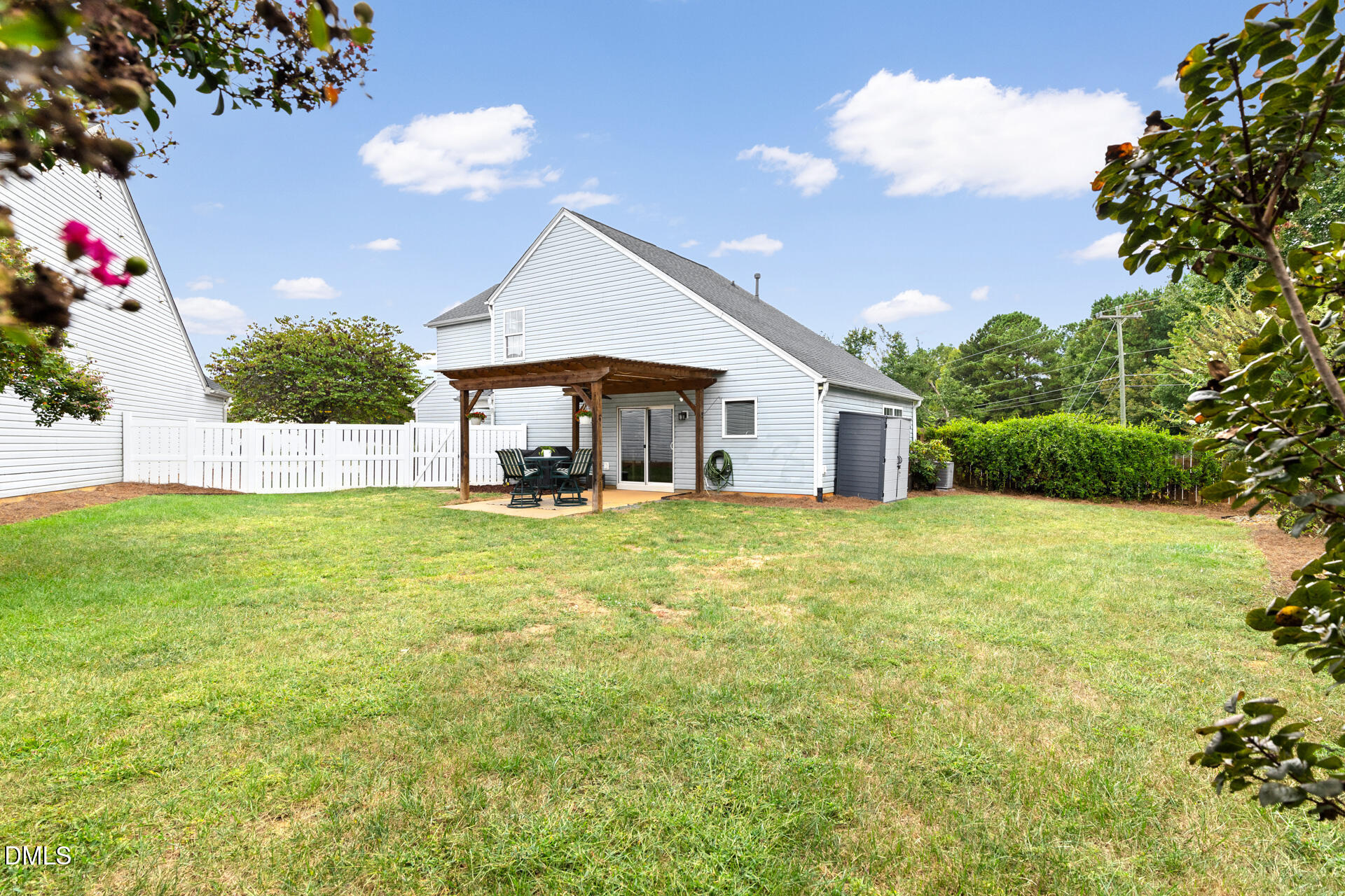 Raleigh, North Carolina 27613, United States, 3 Bedrooms Bedrooms, ,3 BathroomsBathrooms,Residential,Active,211529