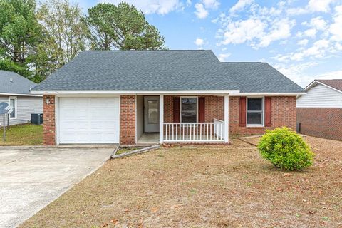 1635 Winnabow Drive Fayetteville NC 28304