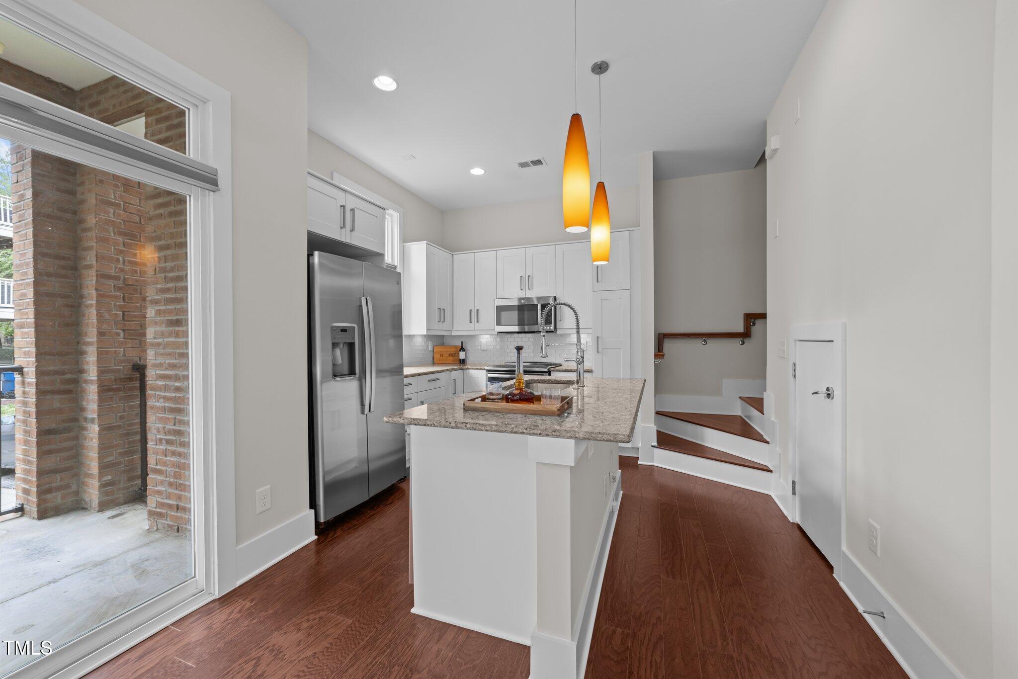 256 William Drummond Way
