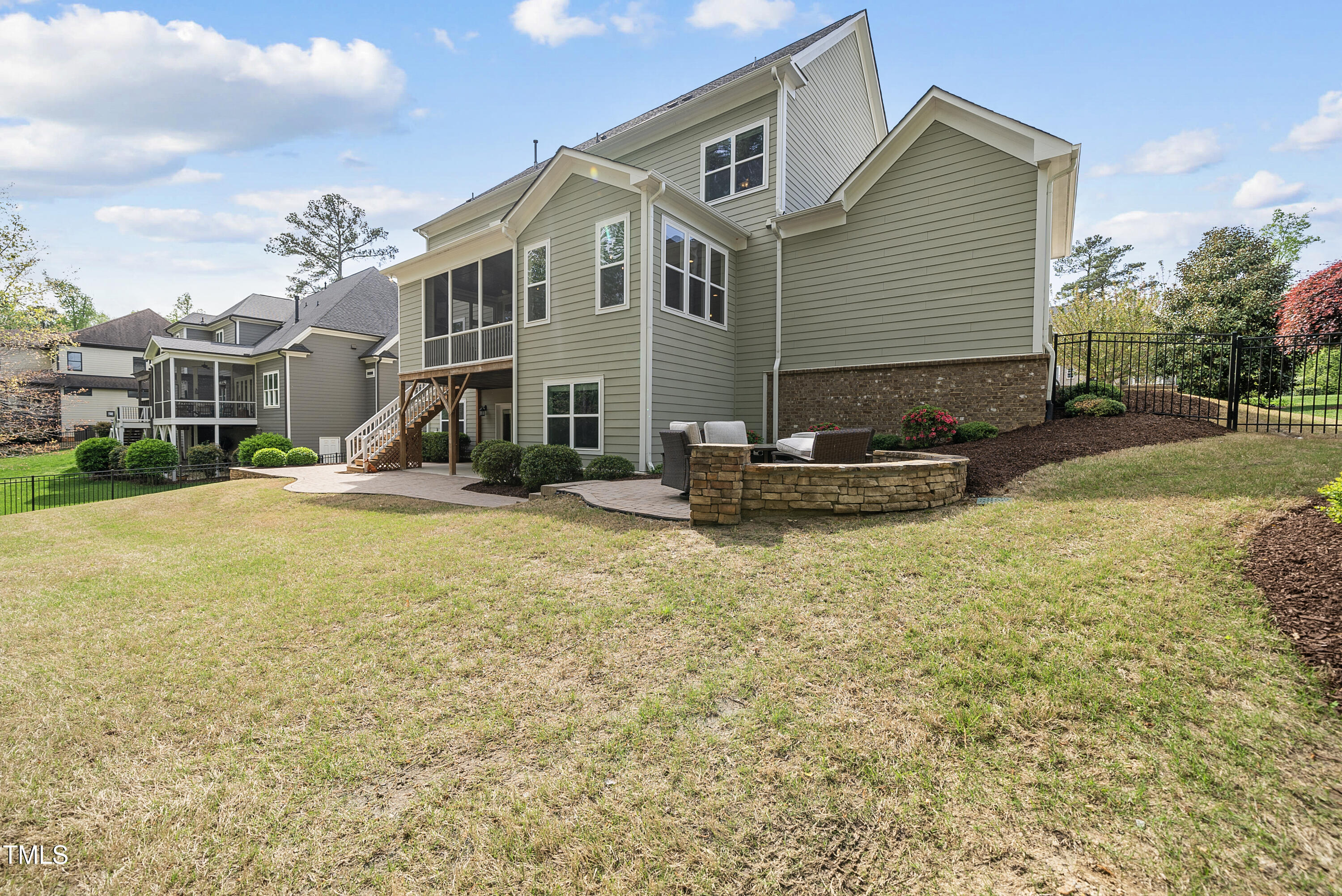 1305 Reservoir View Lane