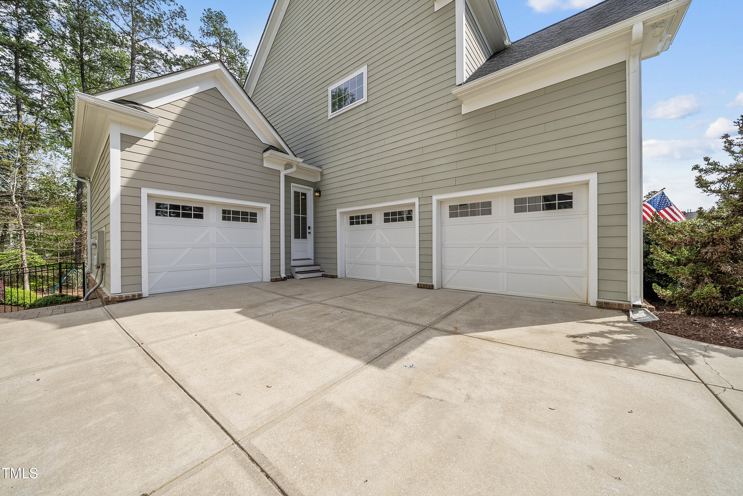 1305 Reservoir View Lane