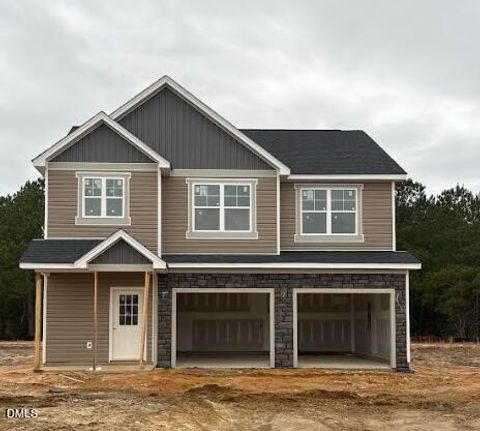 1537 Eastbay Drive Fayetteville NC 28312