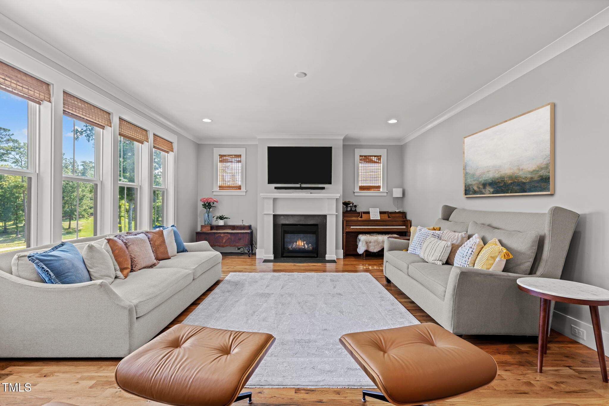 817 Rambling Oaks Lane