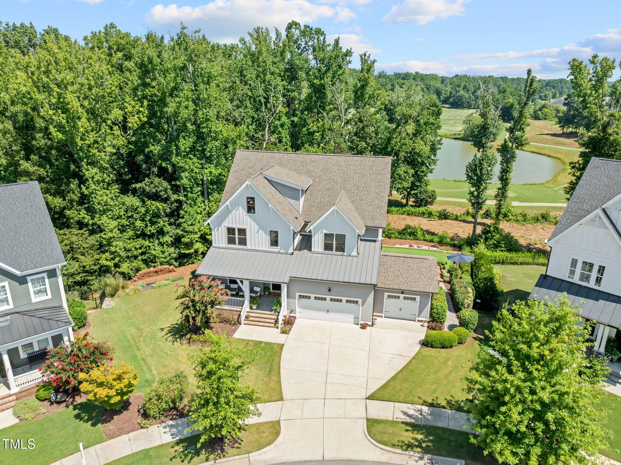 817 Rambling Oaks Lane