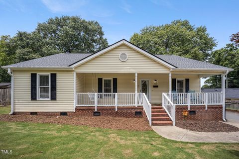304 S Smith Street Clayton NC 27520