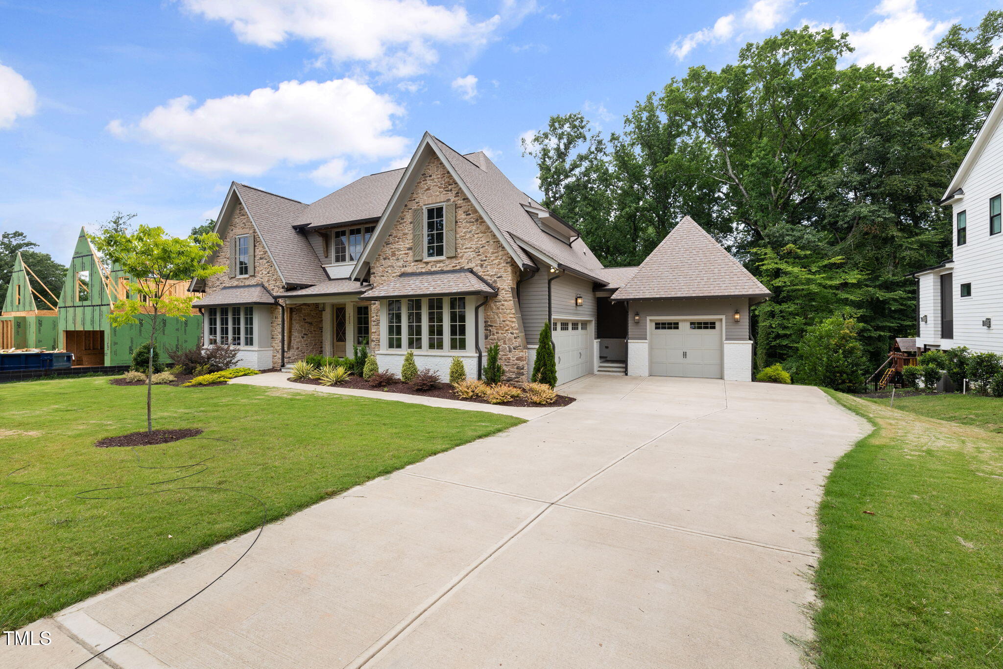 1212 Gunnison Place