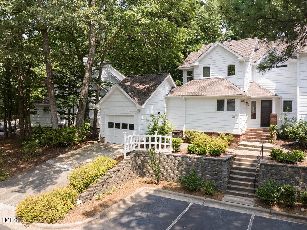 3811 Carnegie Lane