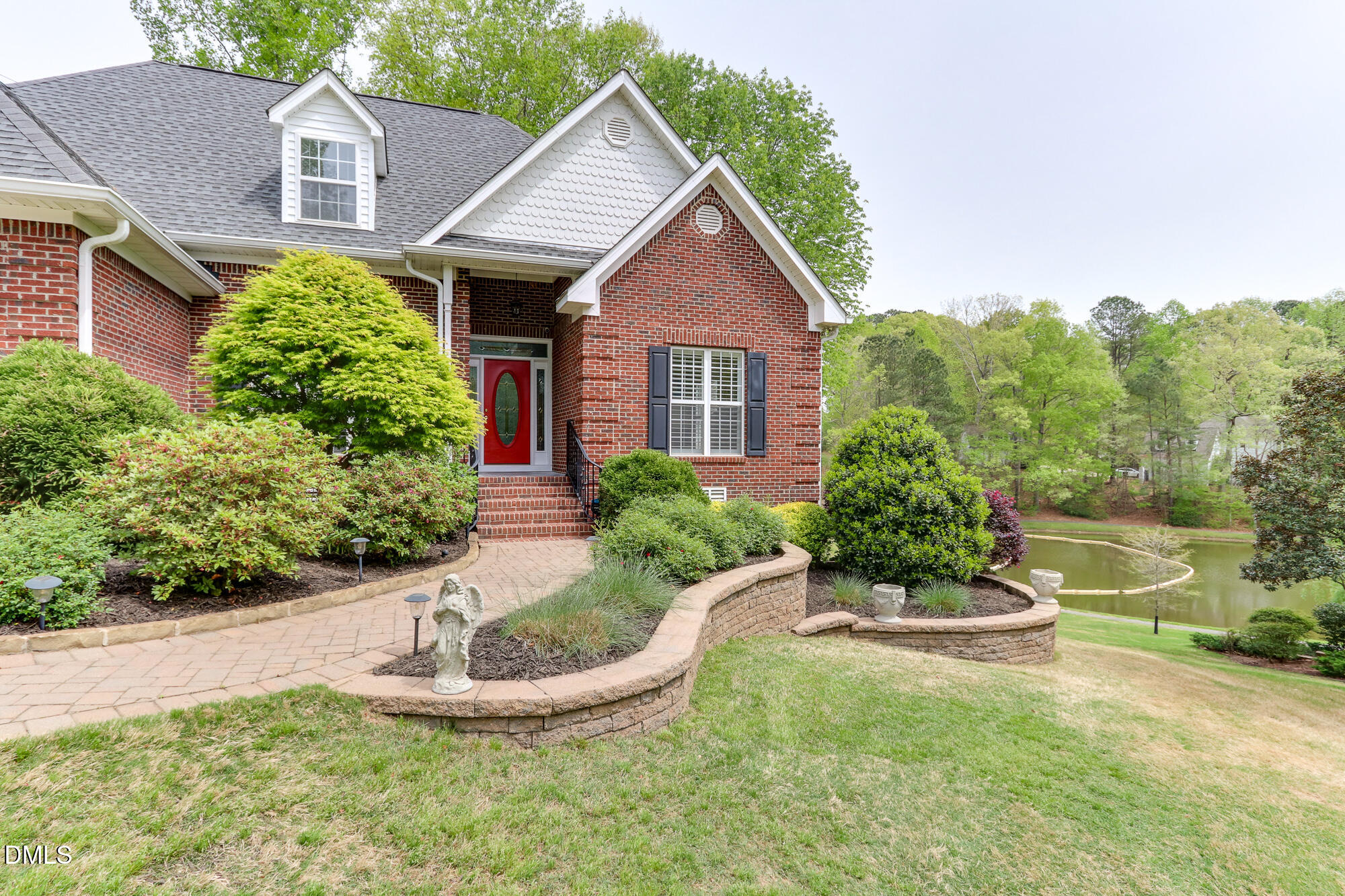 135 Lake Point Drive