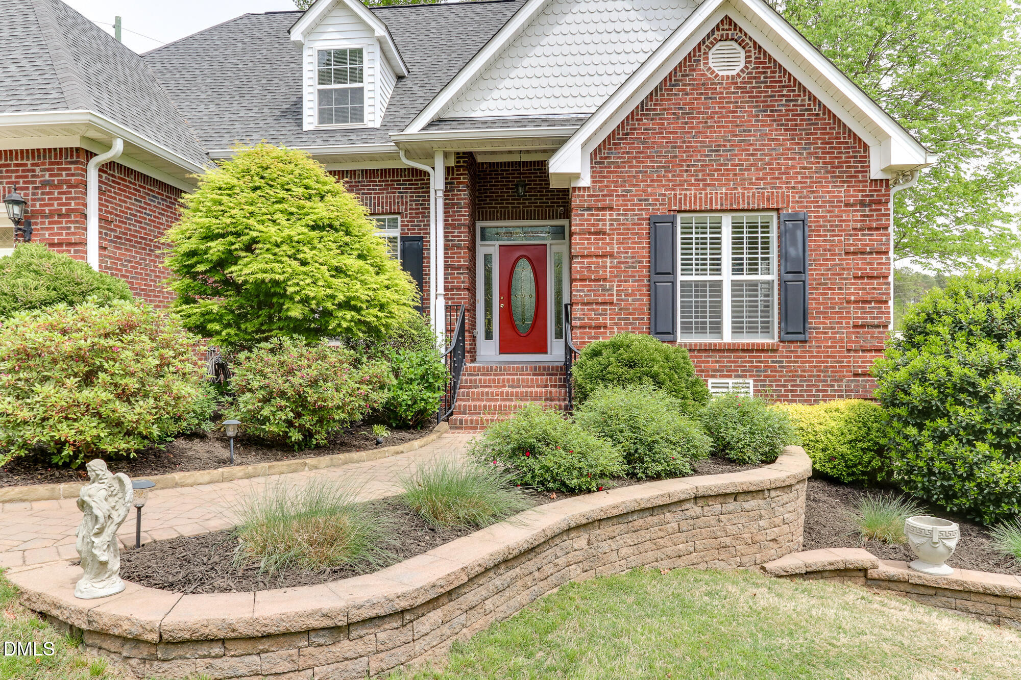 135 Lake Point Drive