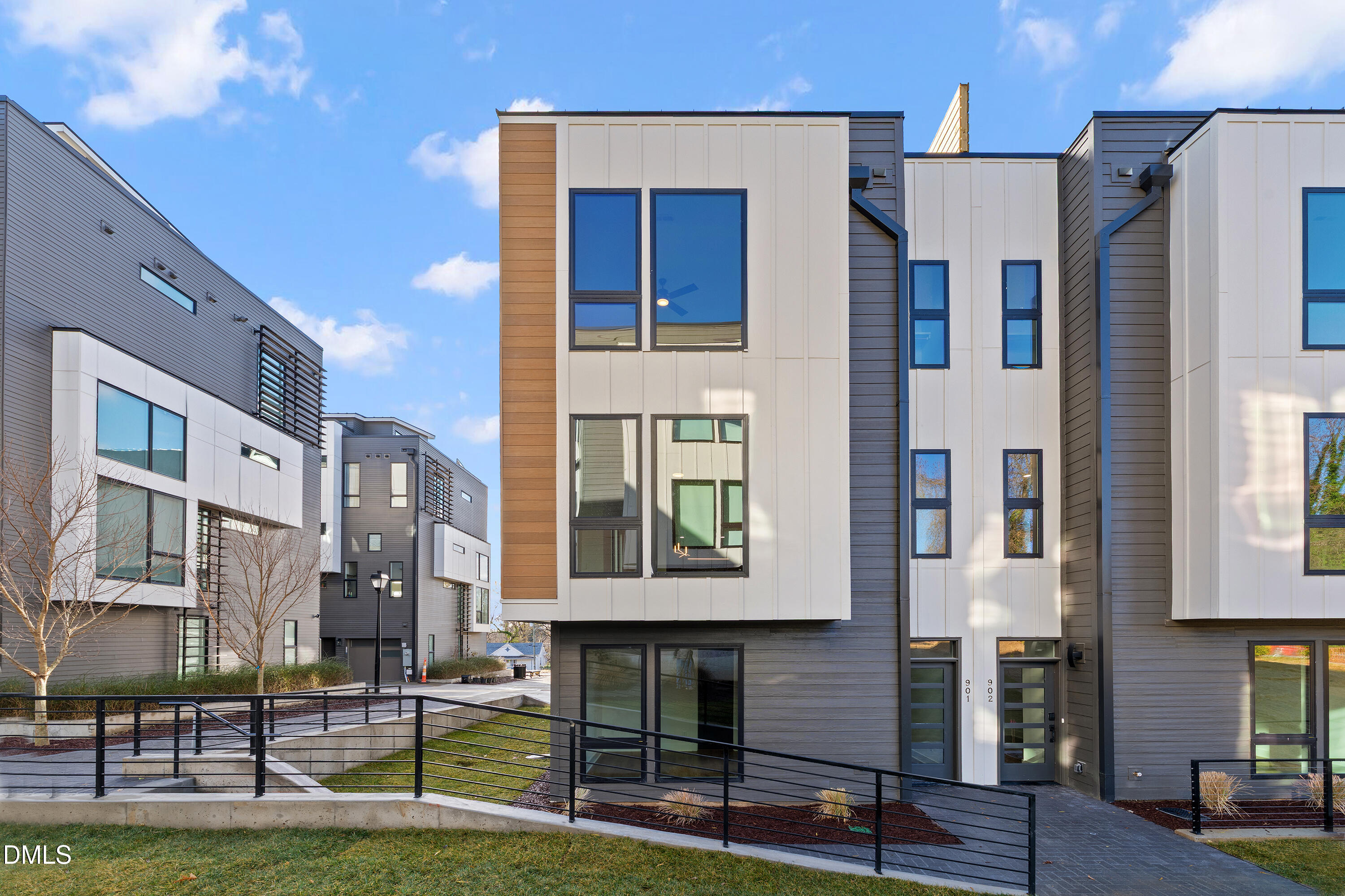 512 Gordon Street # 105