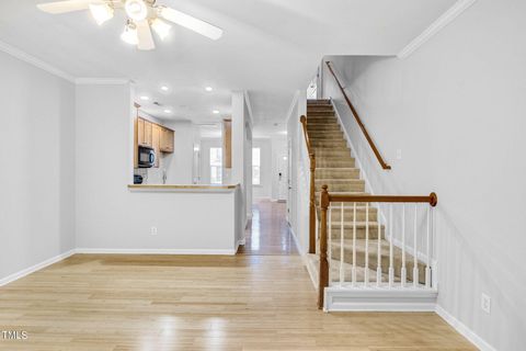 Townhouse in Raleigh NC 4405 Sugarbend Way 24.jpg