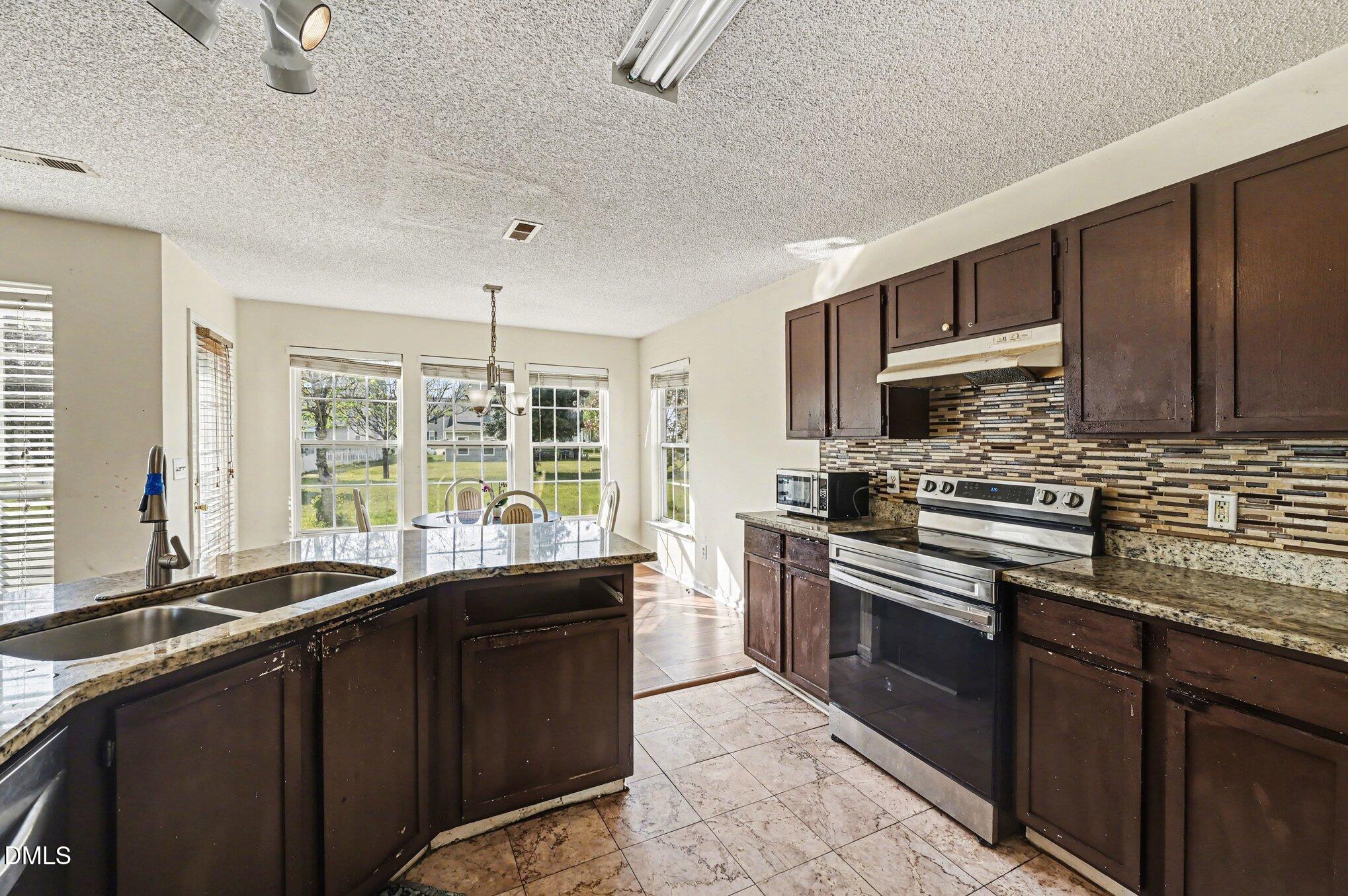 5115 Cardinal Grove Boulevard