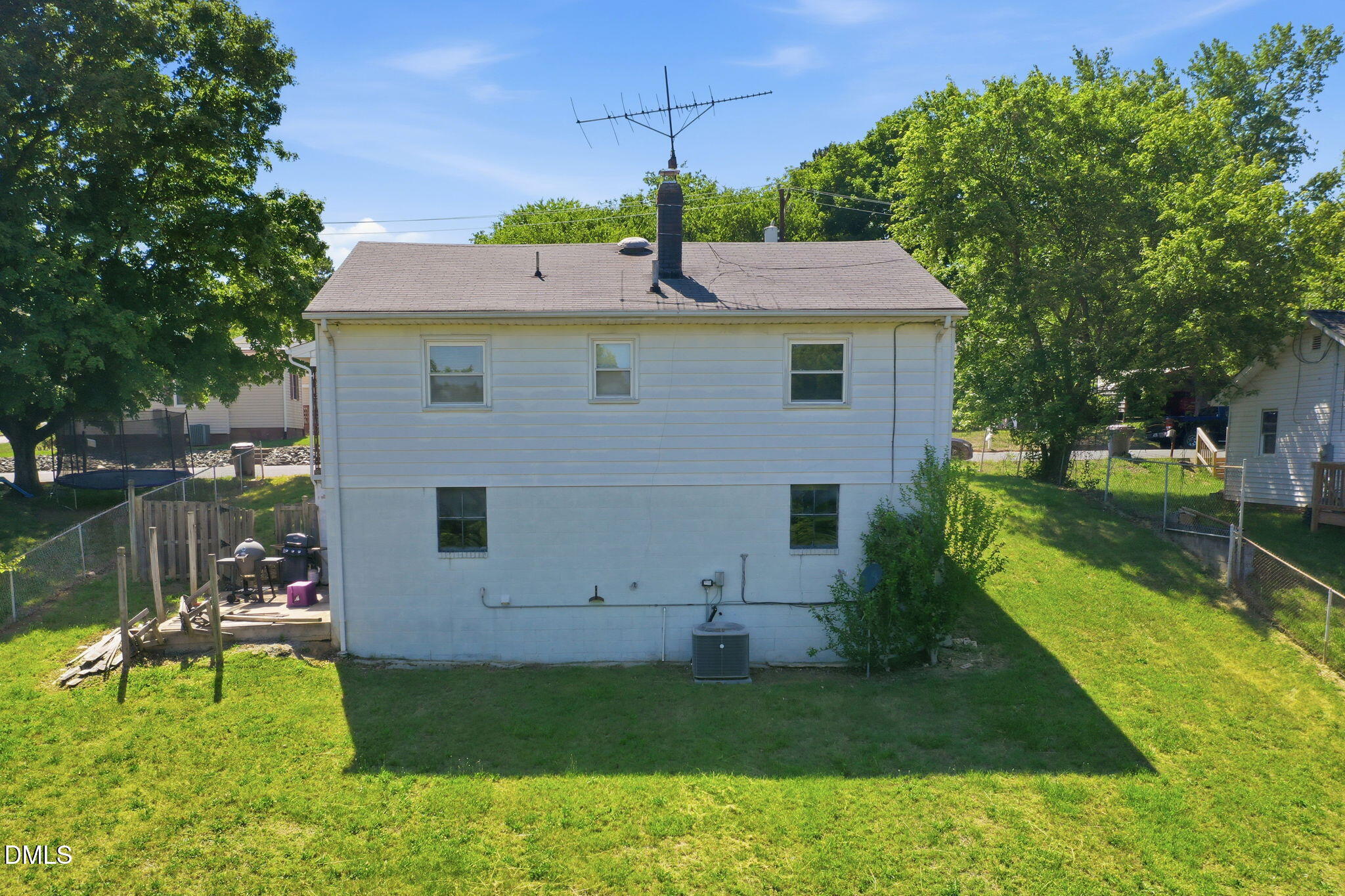1007 Lane Street
