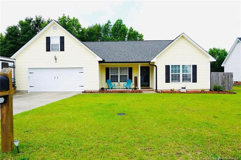 Single Family Residence in Hope Mills NC 5408 Steelrail End.jpg