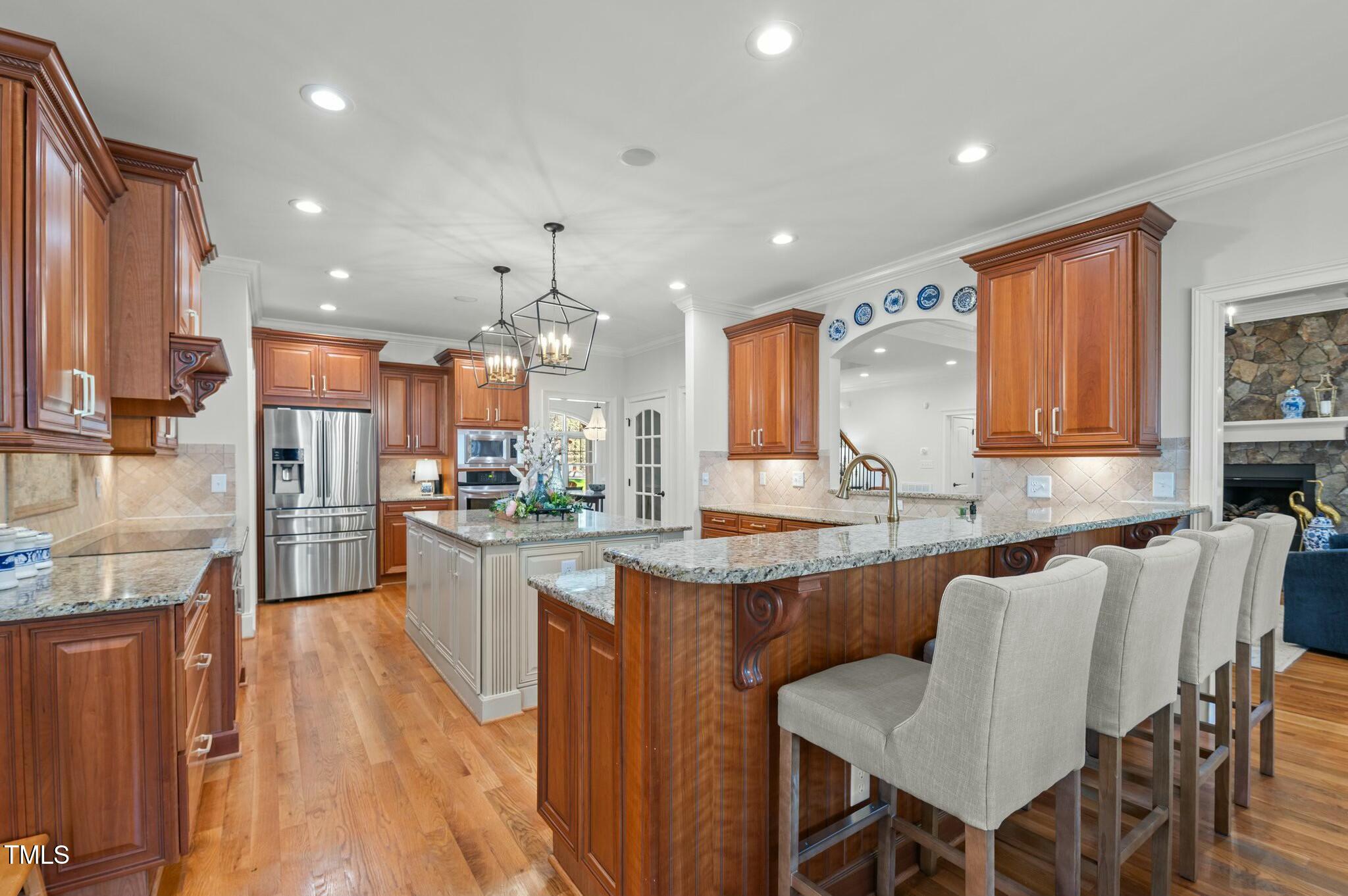 1009 High Trail Court