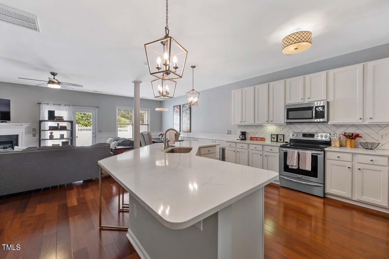 View Raleigh, NC 27606 townhome