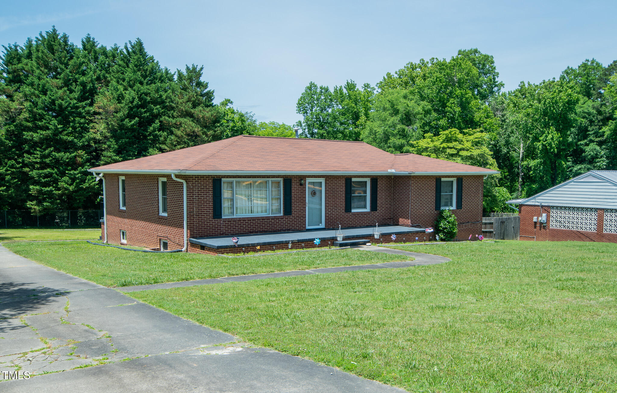 424 Camp Road