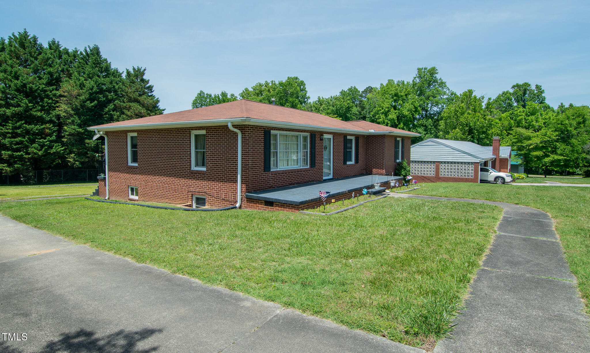 424 Camp Road