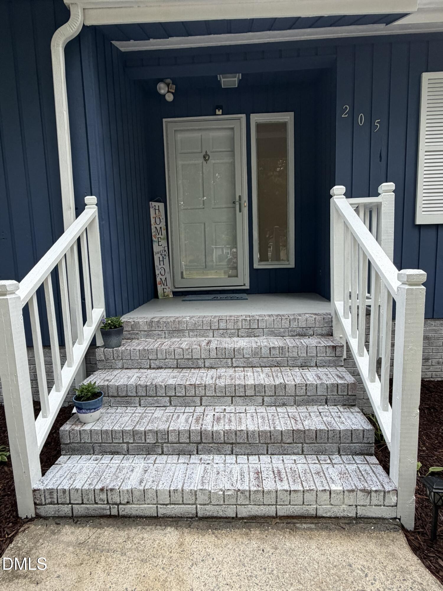205 SW Maynard Road
