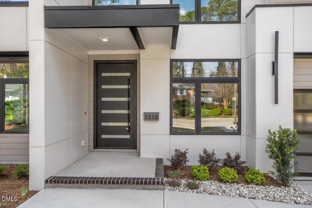 1213 Brookside Drive