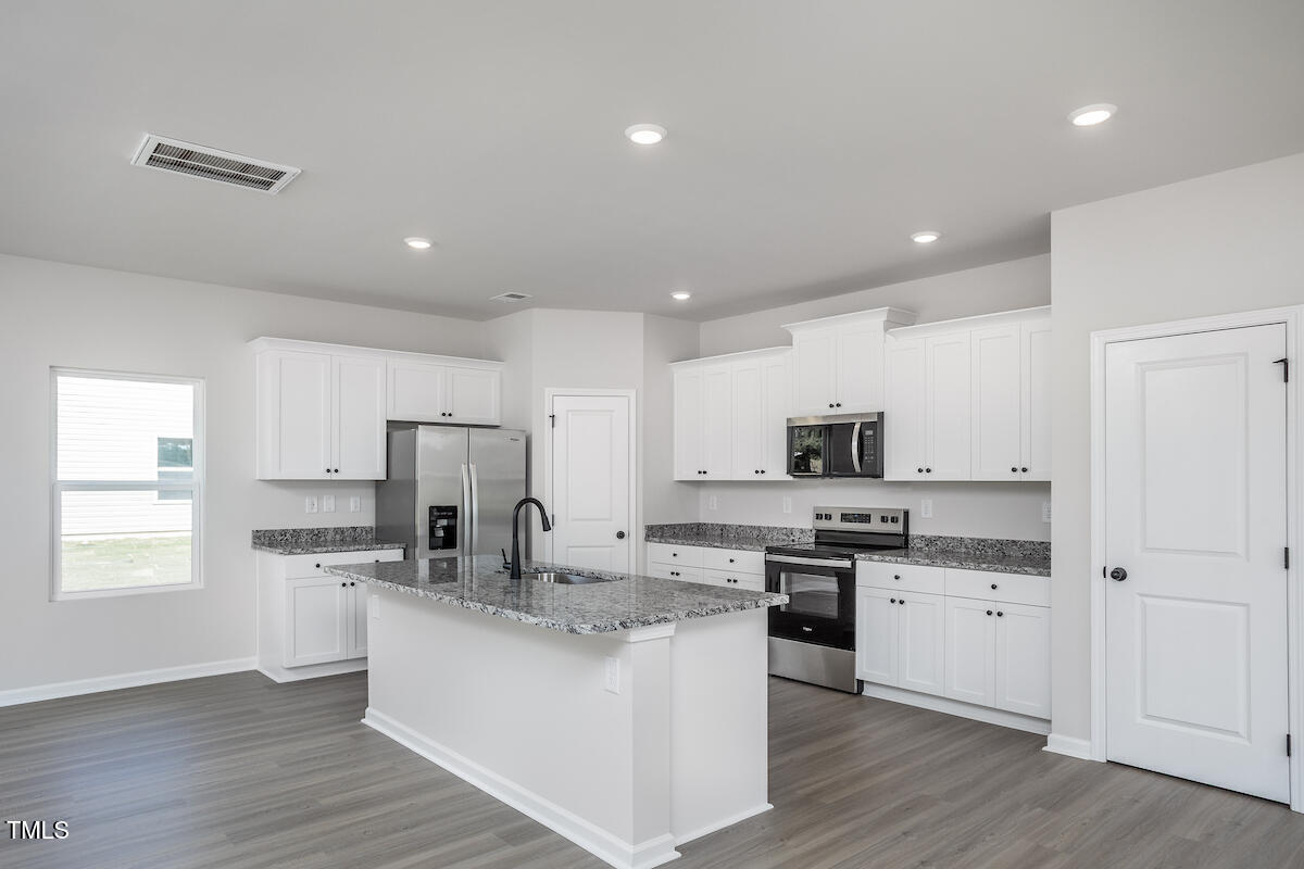 1008 Rhino Bend