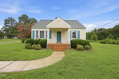Photo of 404 Glen Raven Road, Burlington, NC 27217 (MLS # 10180332)