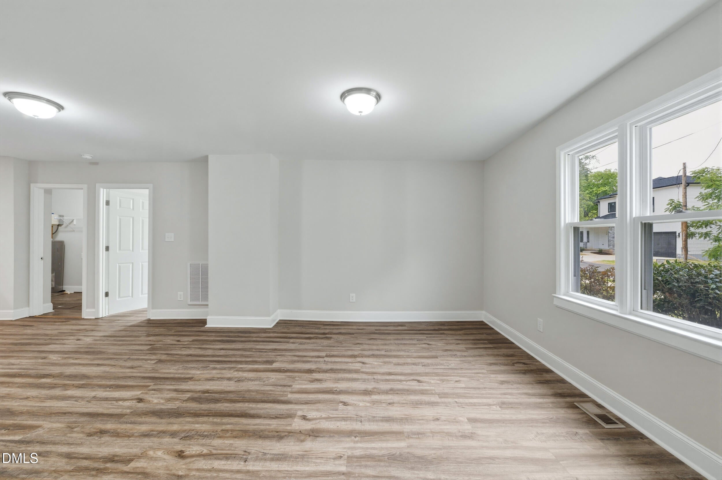 503 E Juniper Avenue