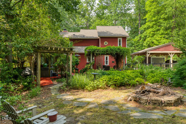 818 Lake Forest Drive