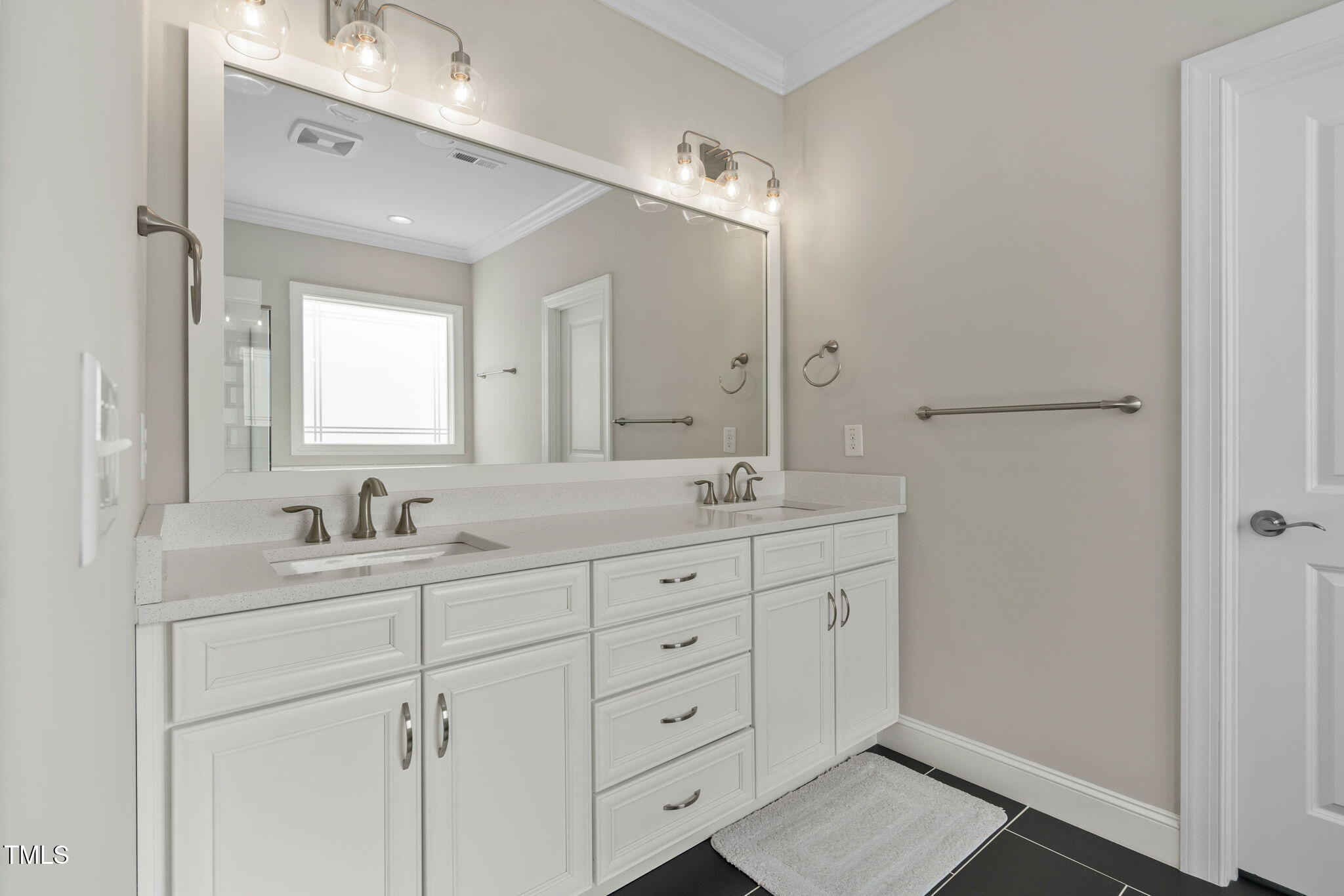 Raleigh, North Carolina 27613, United States, 6 Bedrooms Bedrooms, ,5 BathroomsBathrooms,Residential,Pending,78900