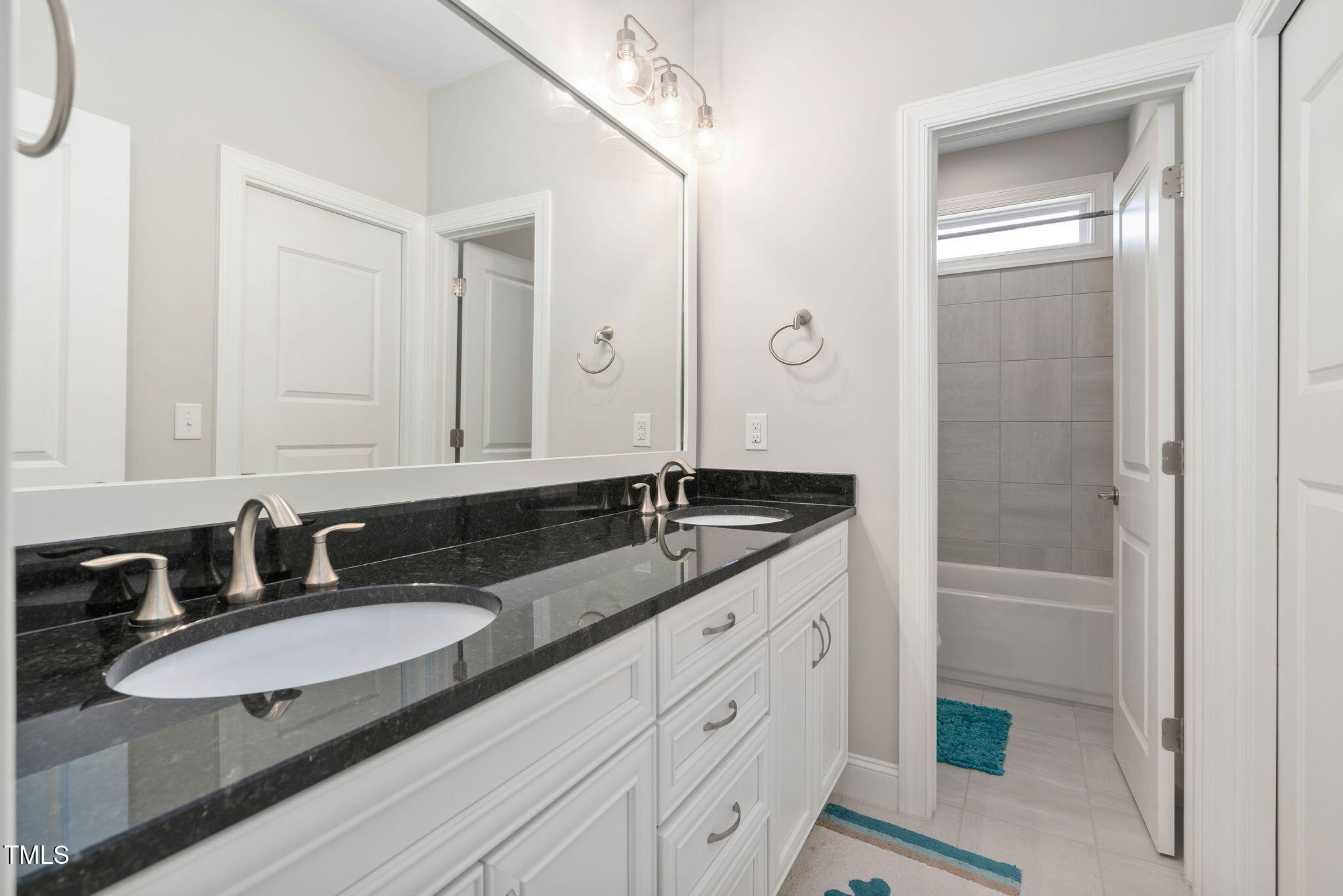 Raleigh, North Carolina 27613, United States, 6 Bedrooms Bedrooms, ,5 BathroomsBathrooms,Residential,Pending,78900