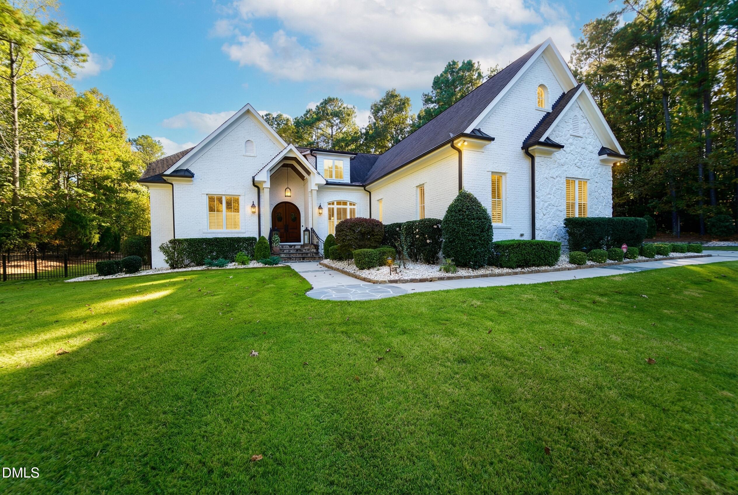 2604 Homestead Forest Drive