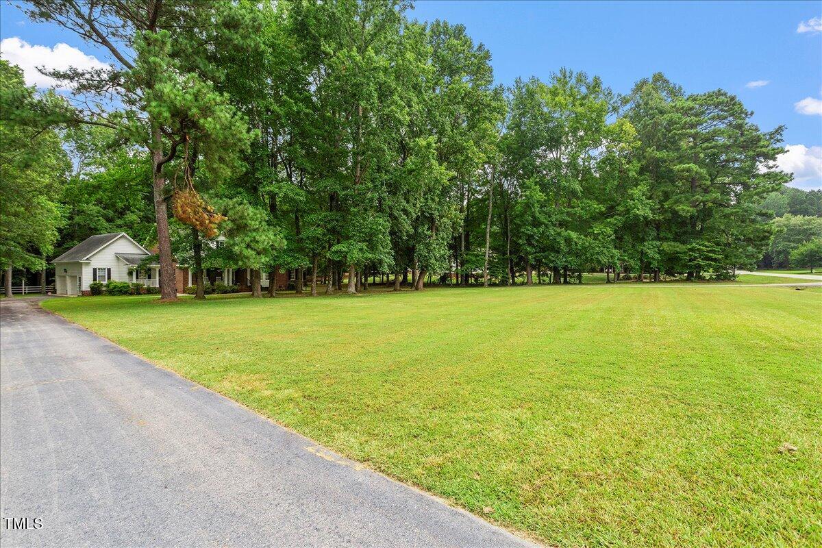 121 Mayfield Place