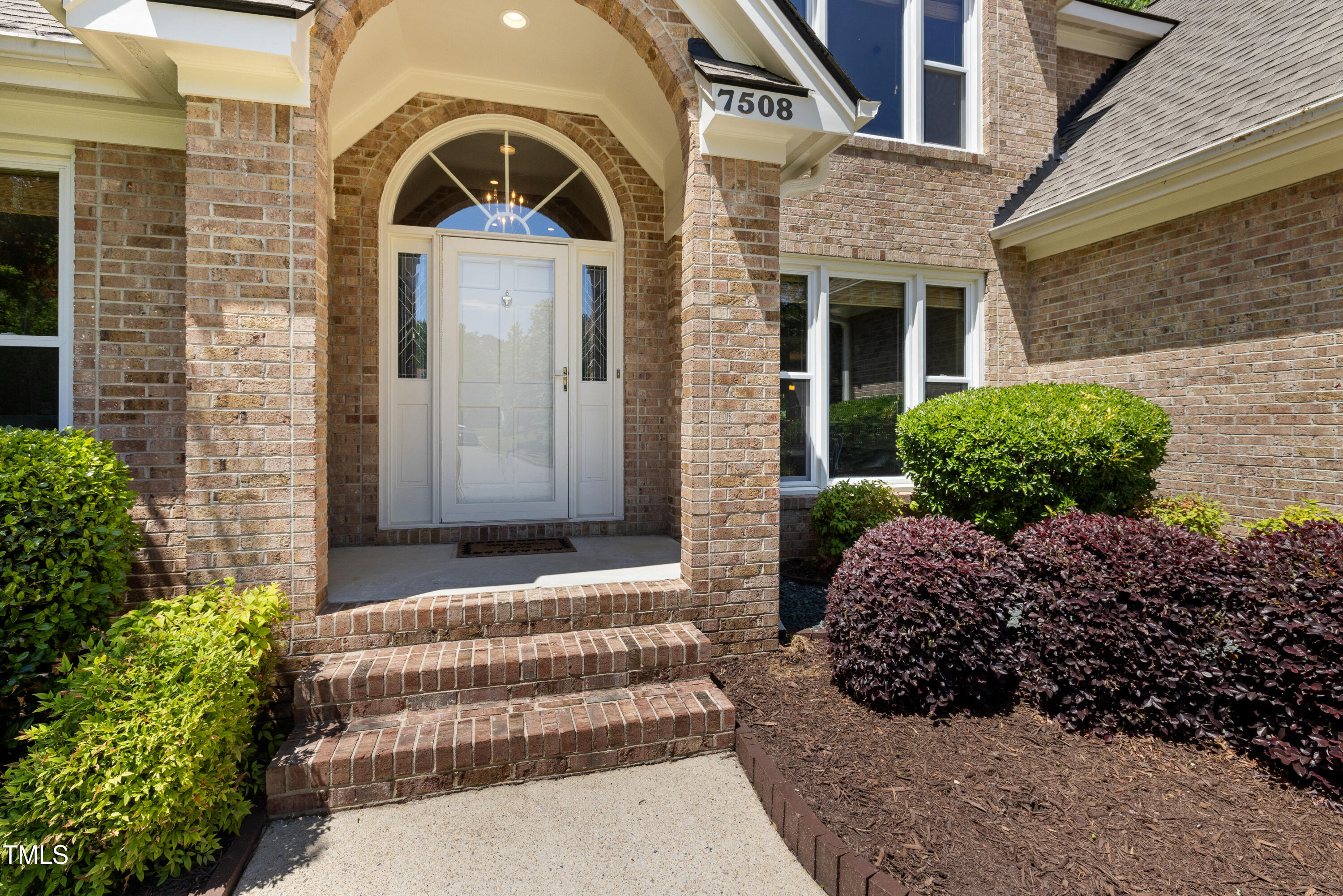 7508 Venture Court