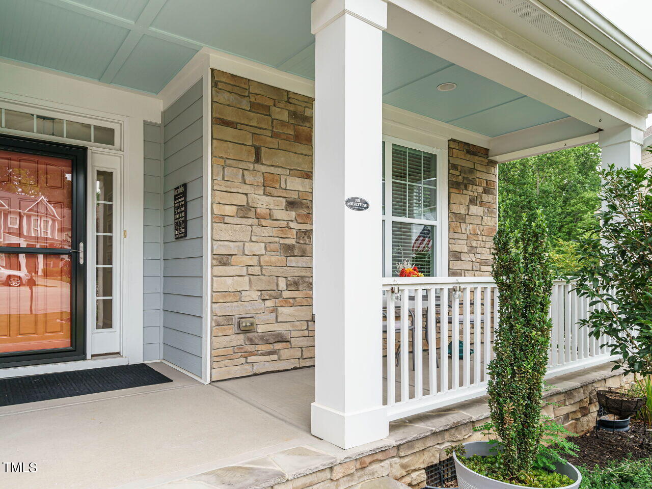 94 Woods Manor Lane