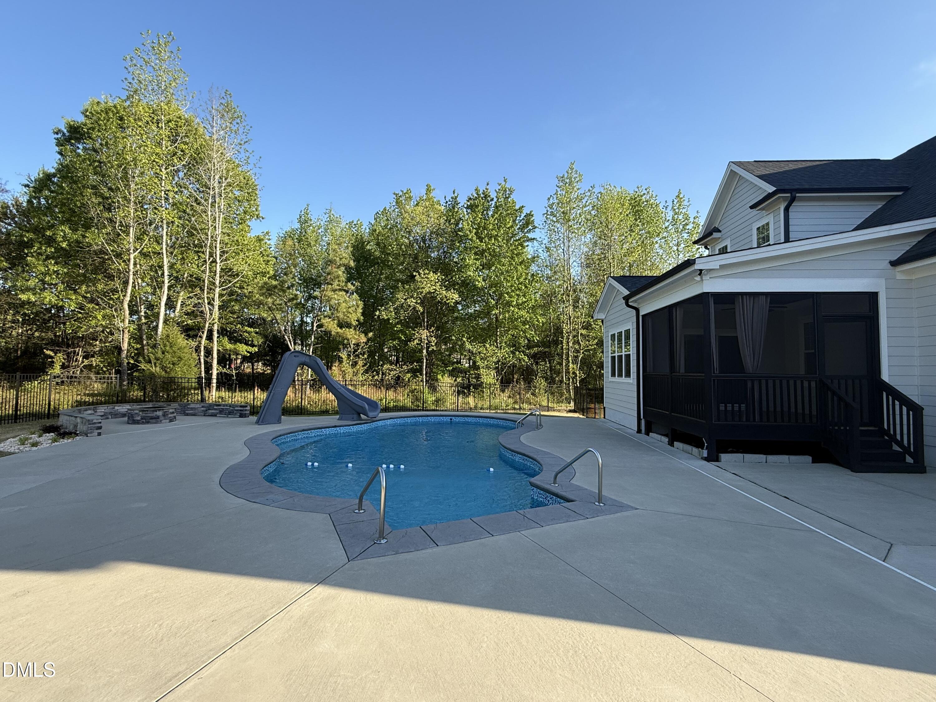 159 River Mist Trail