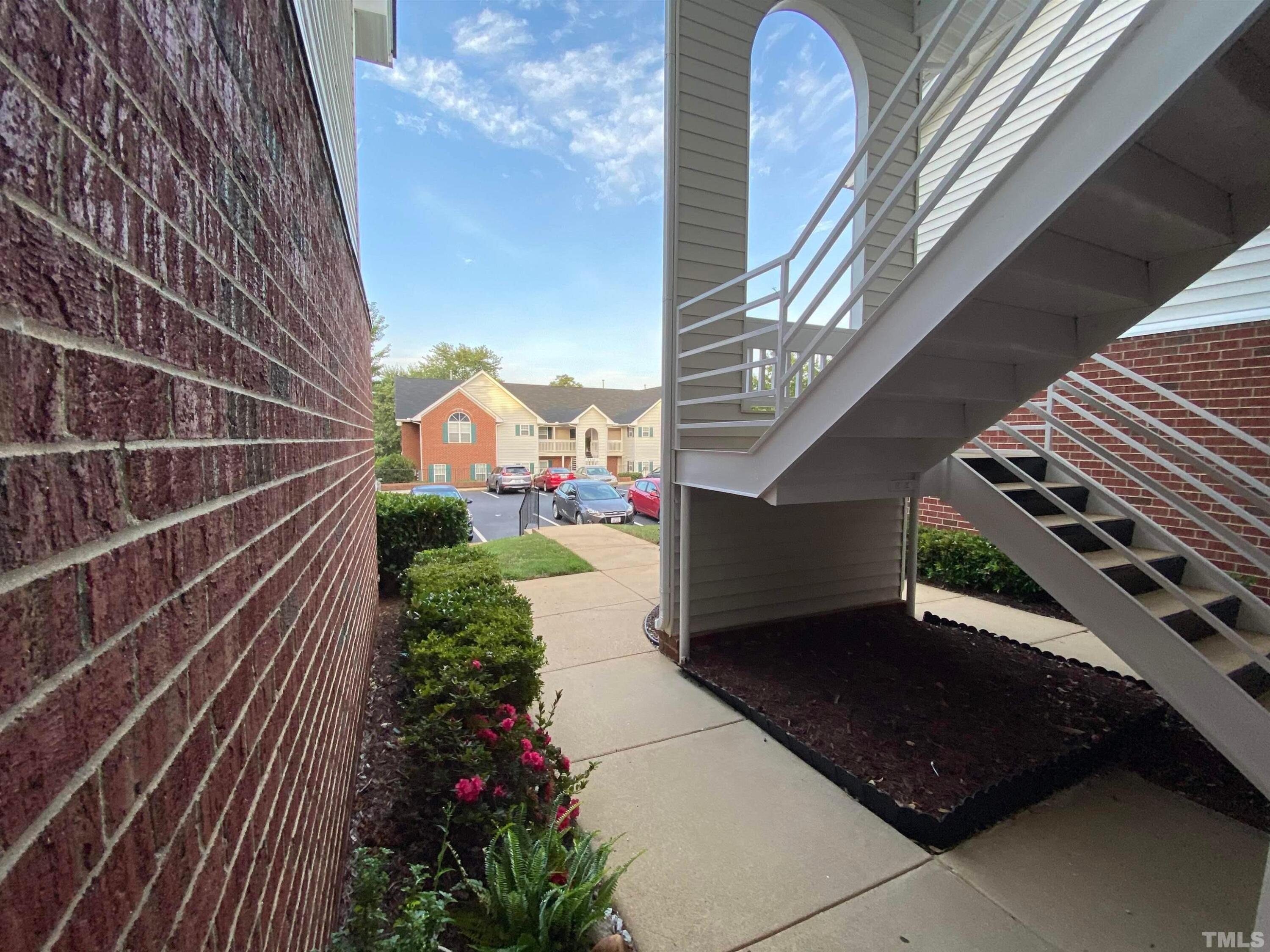 2413 Wellington Ridge Loop 2413