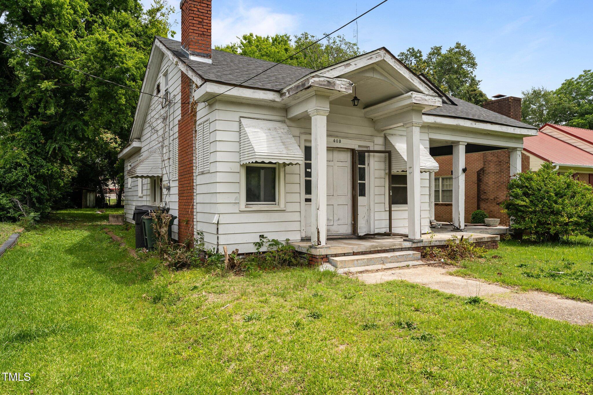 403 E Mulberry Street