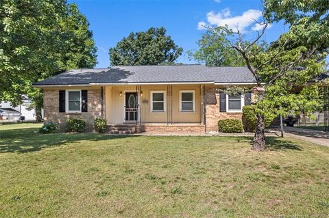 1208 Wentworth Place Fayetteville NC 28304