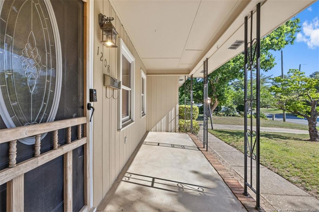 1208 Wentworth Place