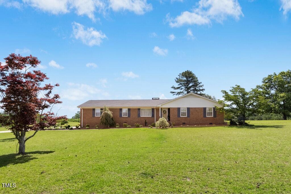 1035 Aquilla Road