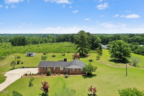 1035 Aquilla Road Benson NC 27524