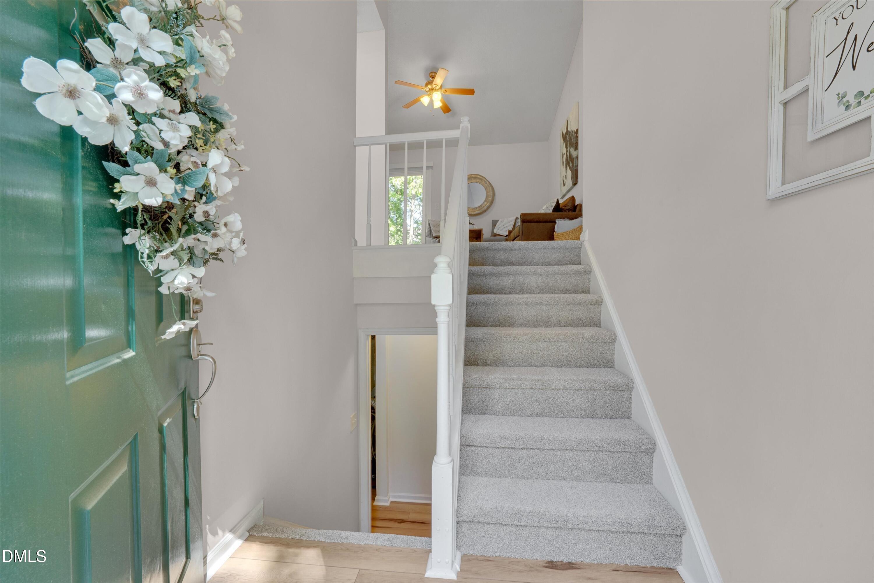 4901 Rollingwood Drive