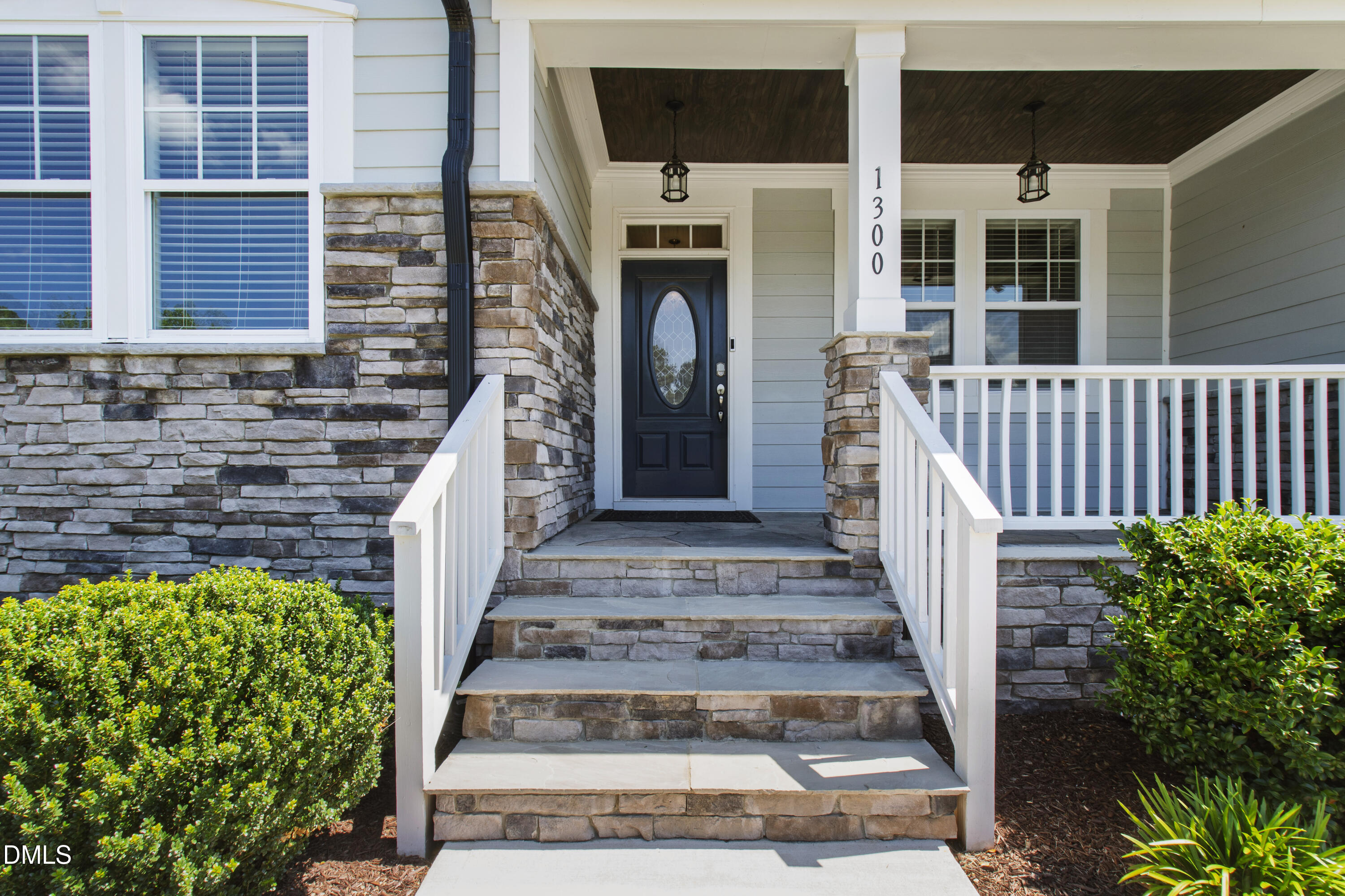 1300 Commons Ford Place