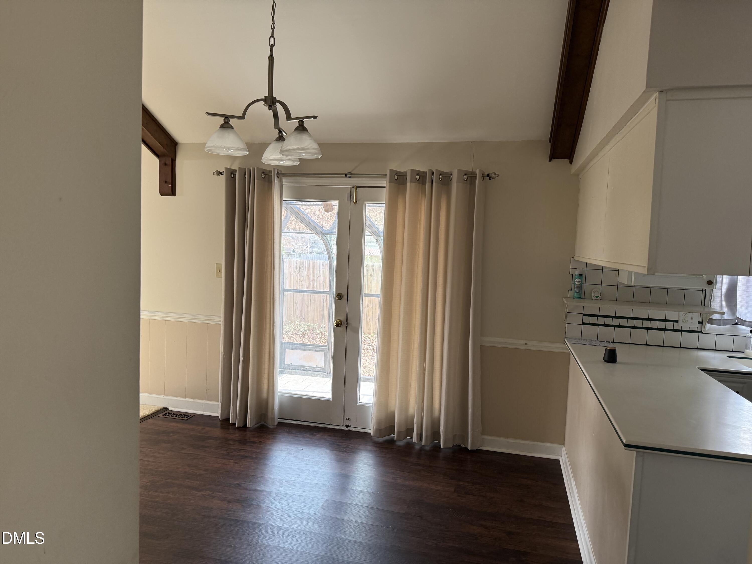 102 Pebblebrook Drive